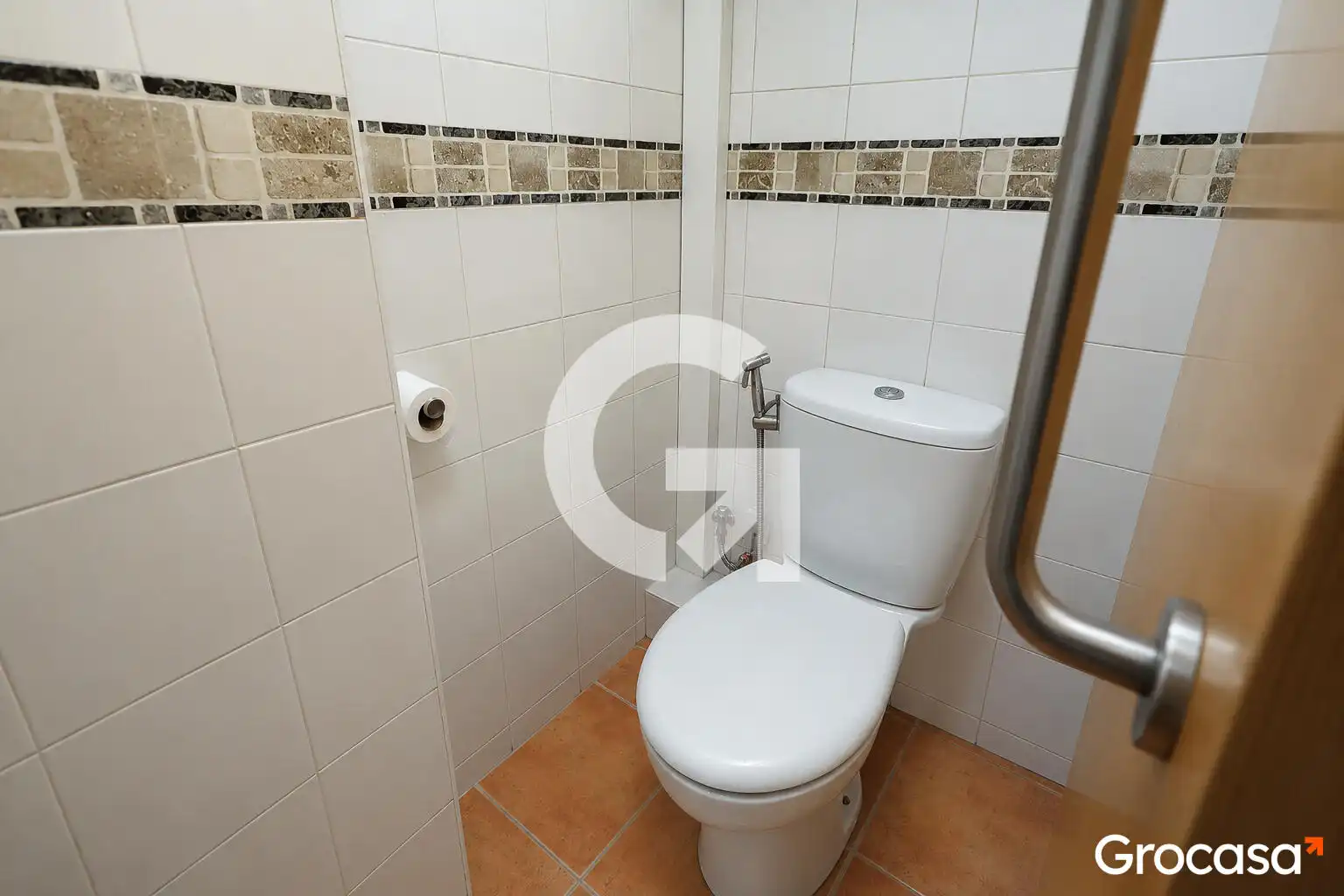 Bathroom of Flat for sale in Gavà  with Air Conditioner, Heating and Oven