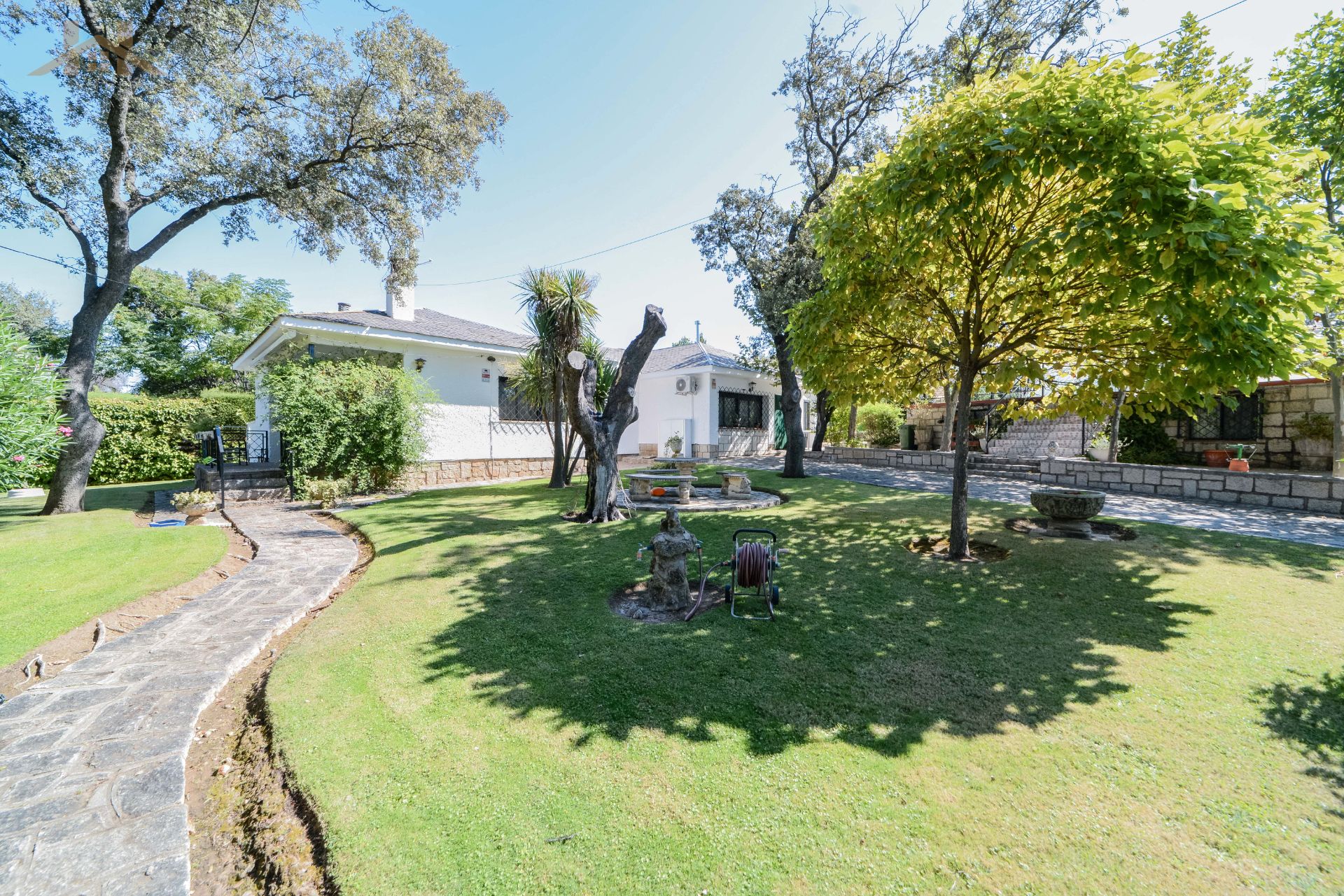 Garden of House or chalet for sale in Villa del Prado  with Air Conditioner, Heating and Private garden