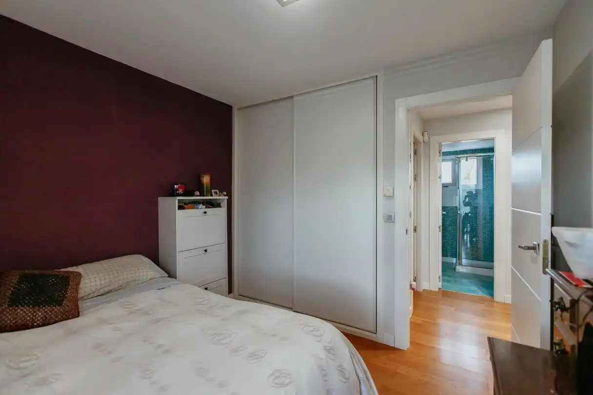 Habitación de Casa o chalet en venta en Huesca con Aire acondicionado, Calefacción y Jardín privado
