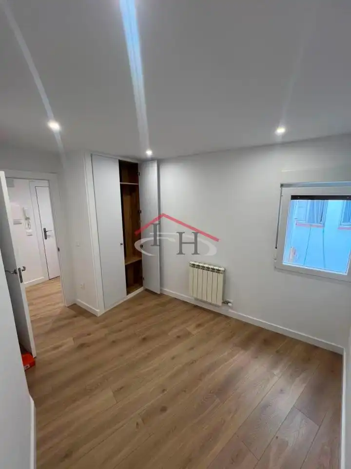 Apartamento en venta en León Capital  con Calefacción y Parquet