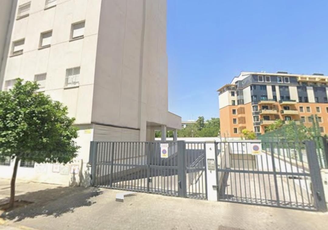 Parking of Garage to rent in  Sevilla Capital