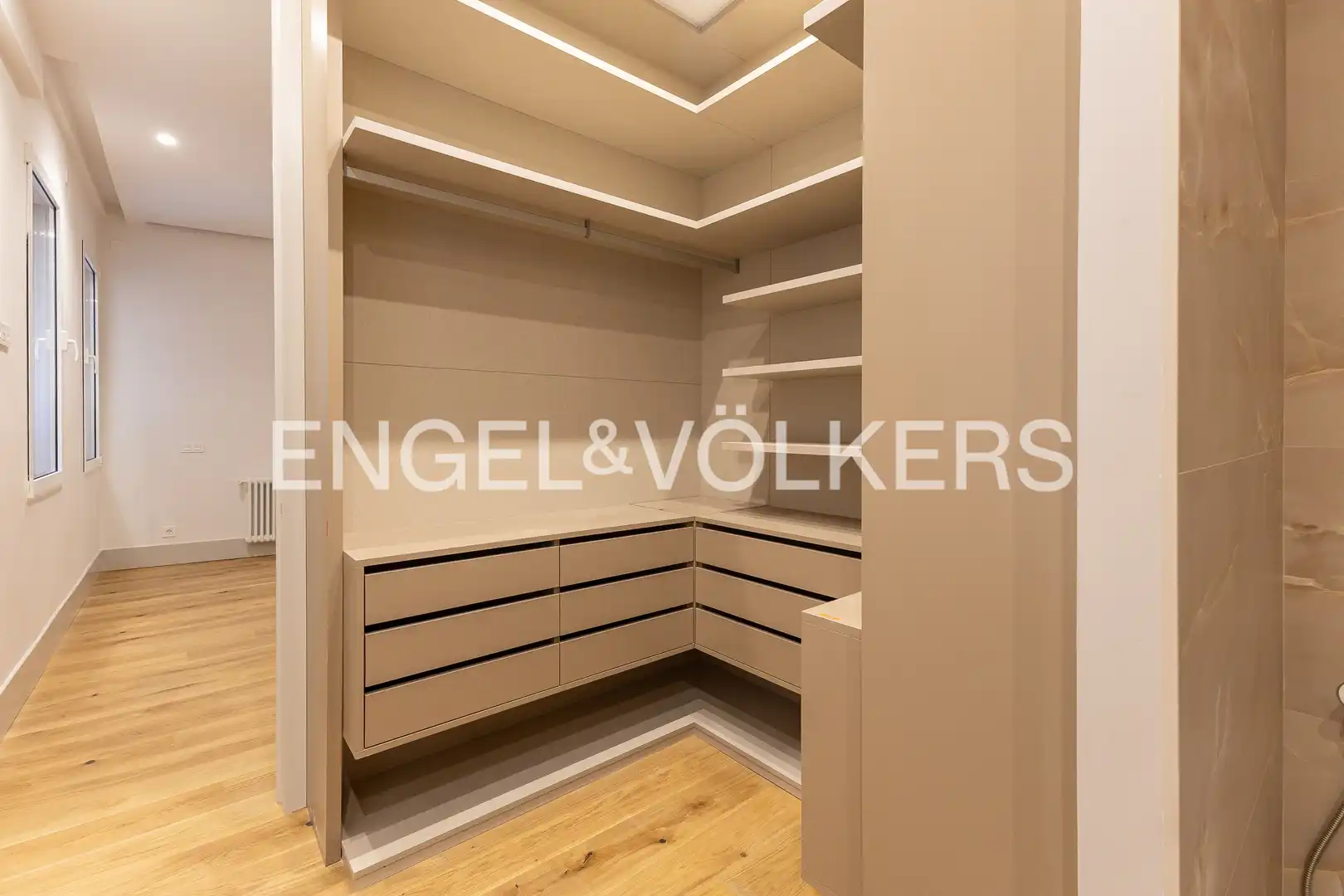 Küche von Wohnung zum Verkauf in Madrid mit Klimaanlage, Heizung und Balkon