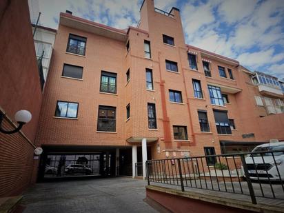 Exterior view of Flat for sale in  Madrid Capital  with Air Conditioner