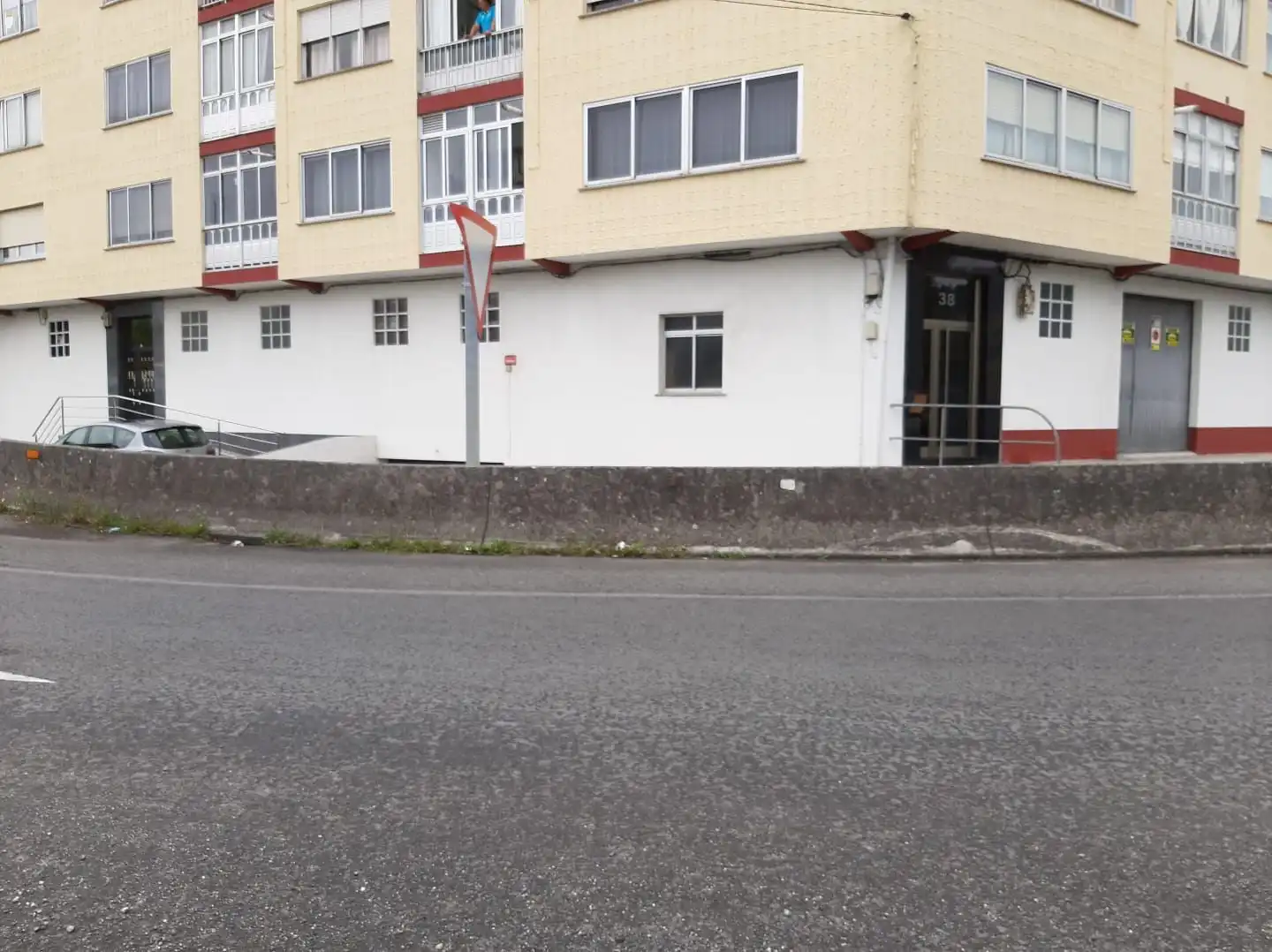 Business premises for sale in Neda