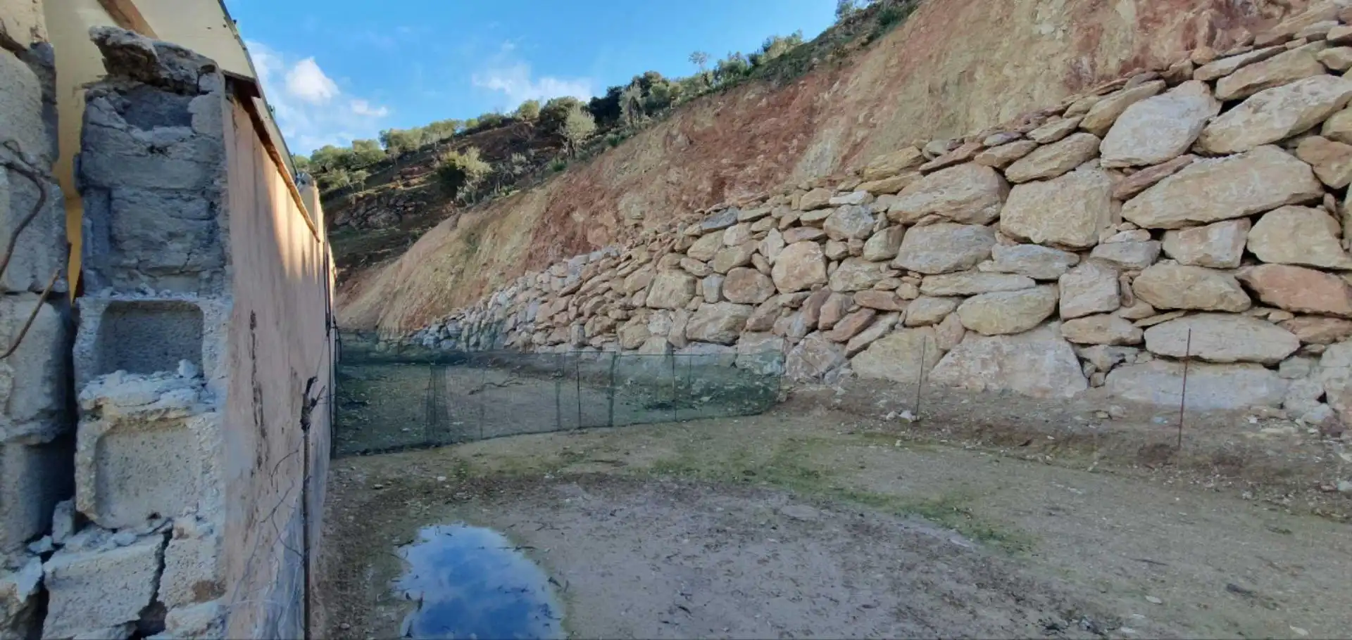 Piscina de Finca rústica en venda en El Burgo amb Calefacció, Jardí privat i Traster