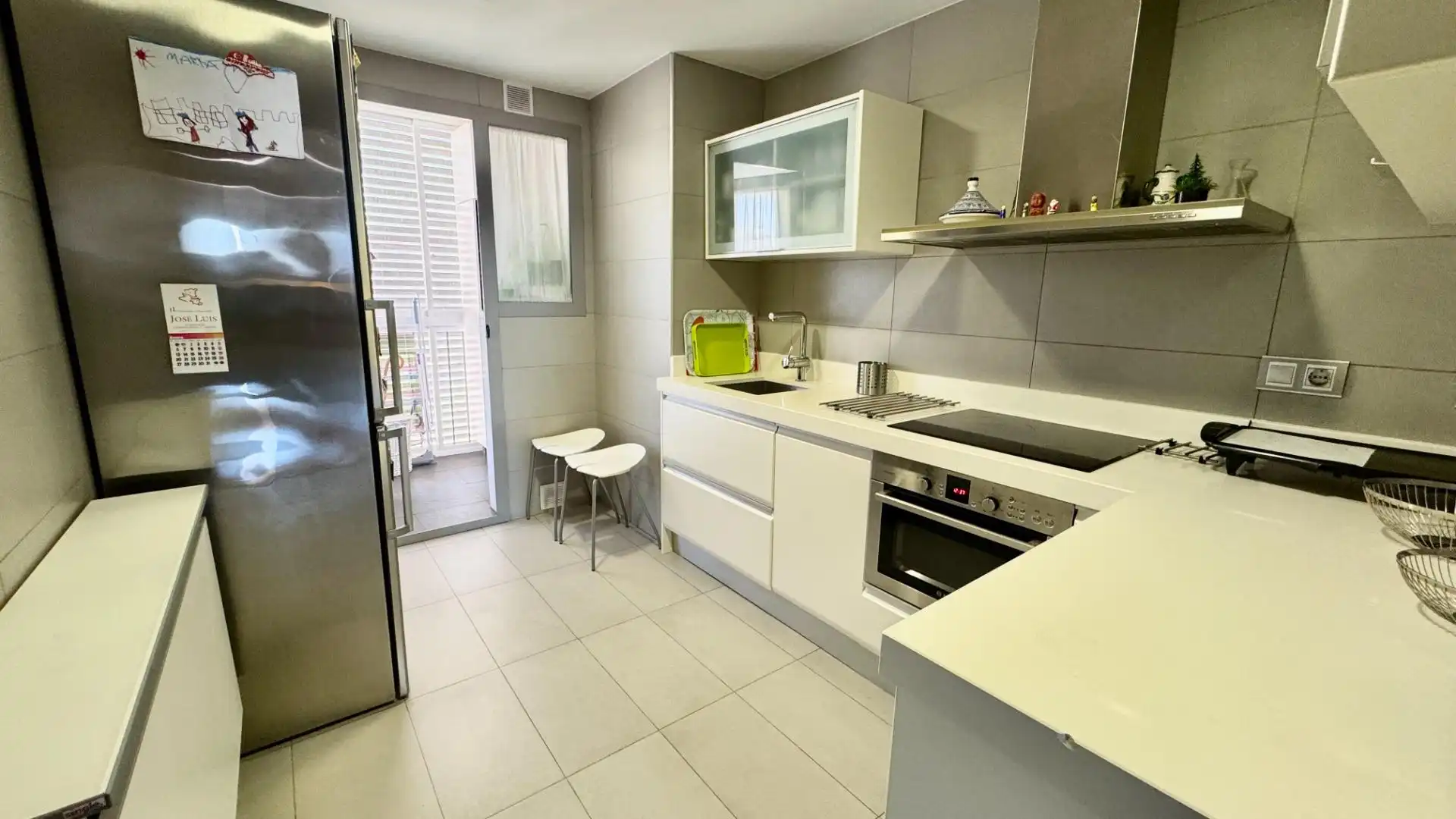 Flat for sale in Avenida Avenida de la Ilustración, 85, Campus de la Salud