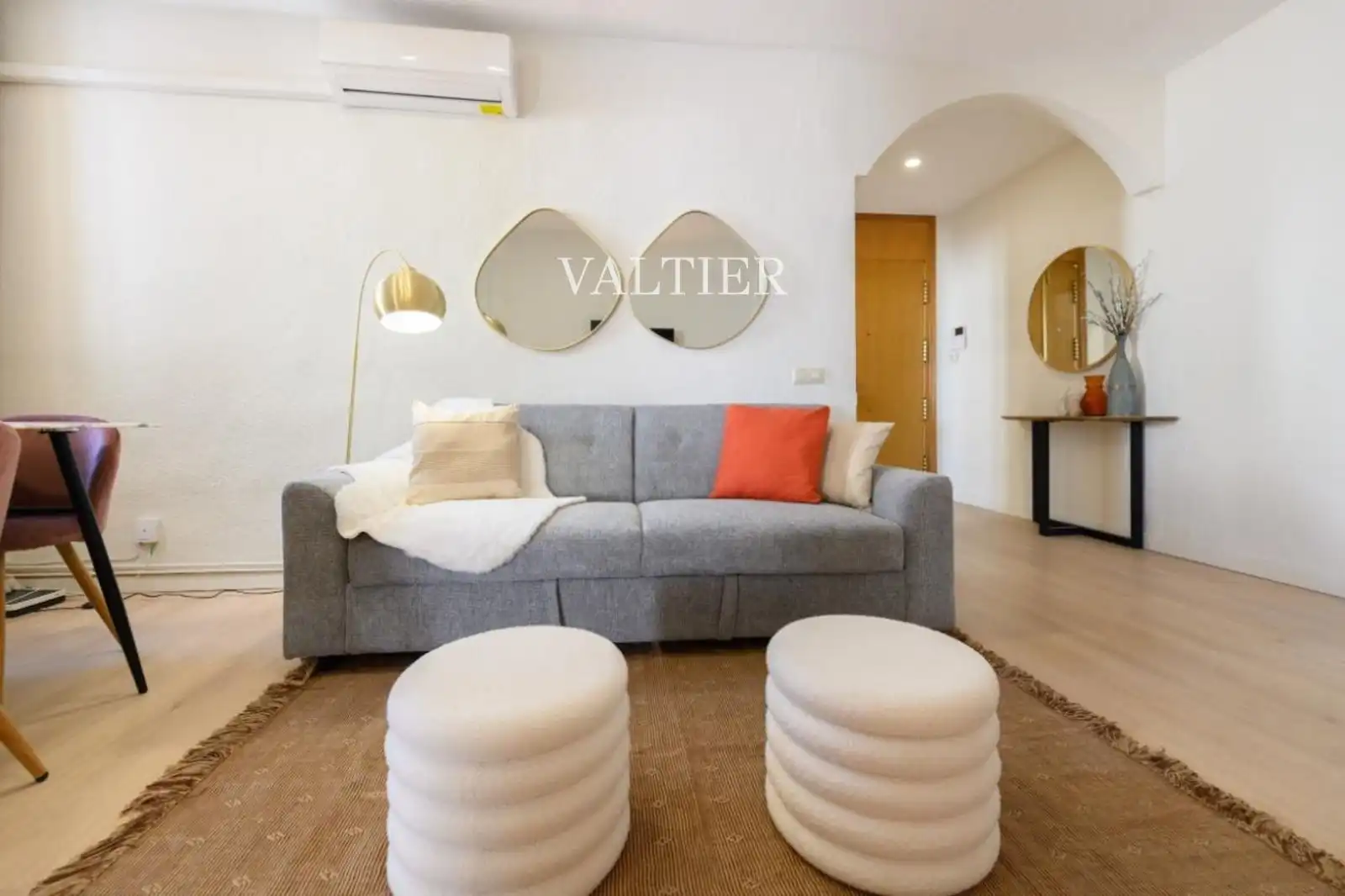 Living room of Attic for rent in Madrid  with Air Conditioner, Heating and Terrace