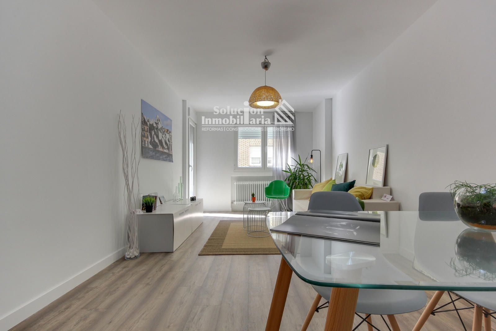 Sala d'estar de Pis en venda en Salamanca Capital amb Calefacció i Terrassa
