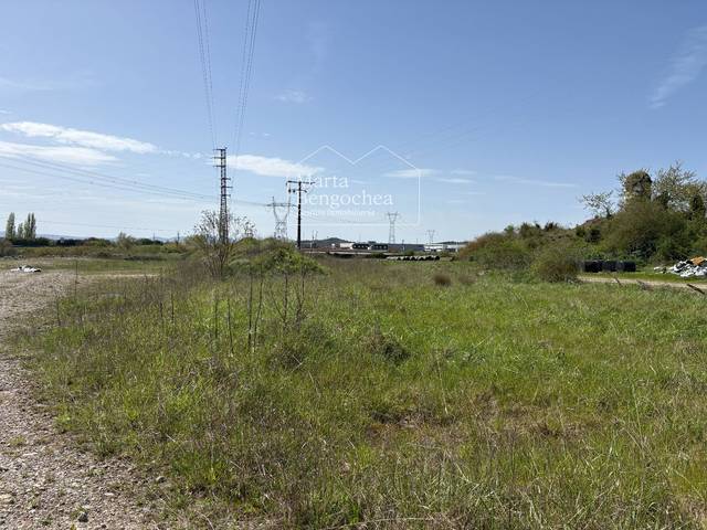 Terreno en Venta en Iturzarra en Legutio
