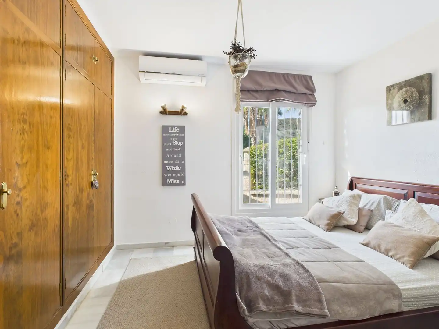 Habitación de Casa o chalet en venta en Estepona con Aire acondicionado, Terraza y TV