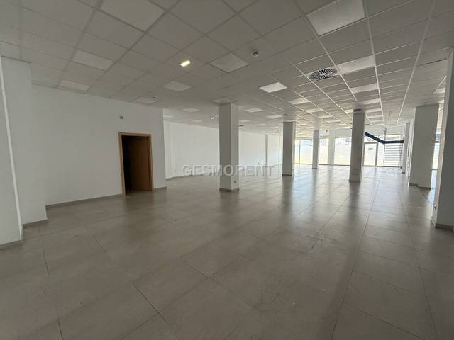 Local comercial en Alquiler en Sa Indioteria Urbà