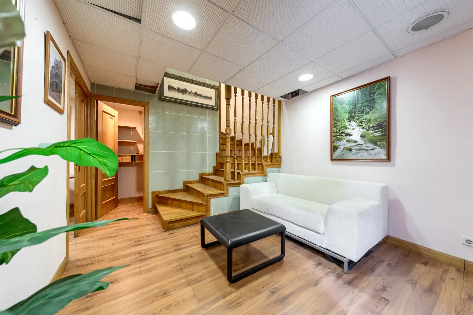 Local comercial en venda a Calle de Jerónima Llorente 39