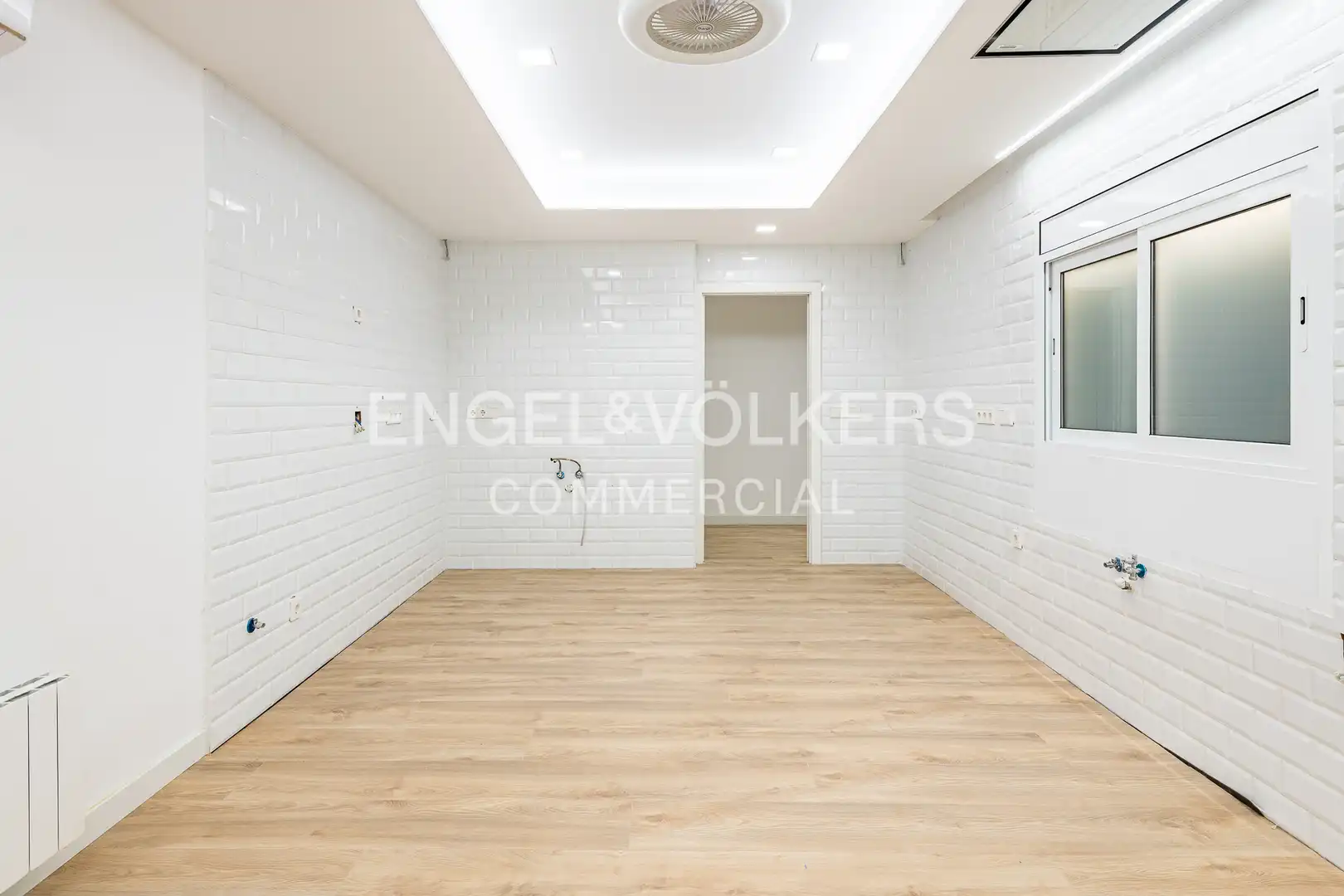 Büro zum Verkauf in Barcelona mit Klimaanlage