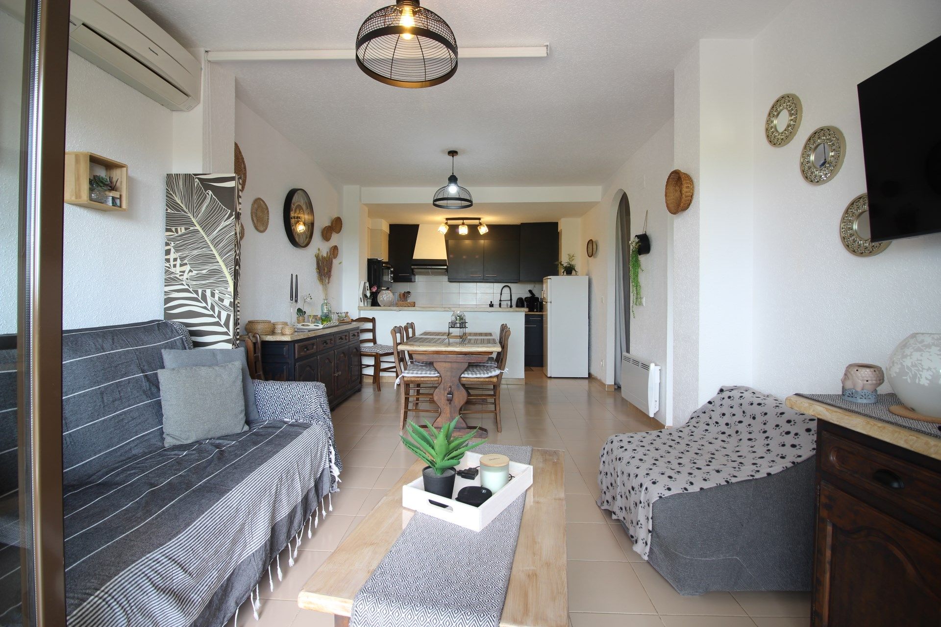 Living room of Flat for sale in Roses  with Heating, Terrace and Furnished