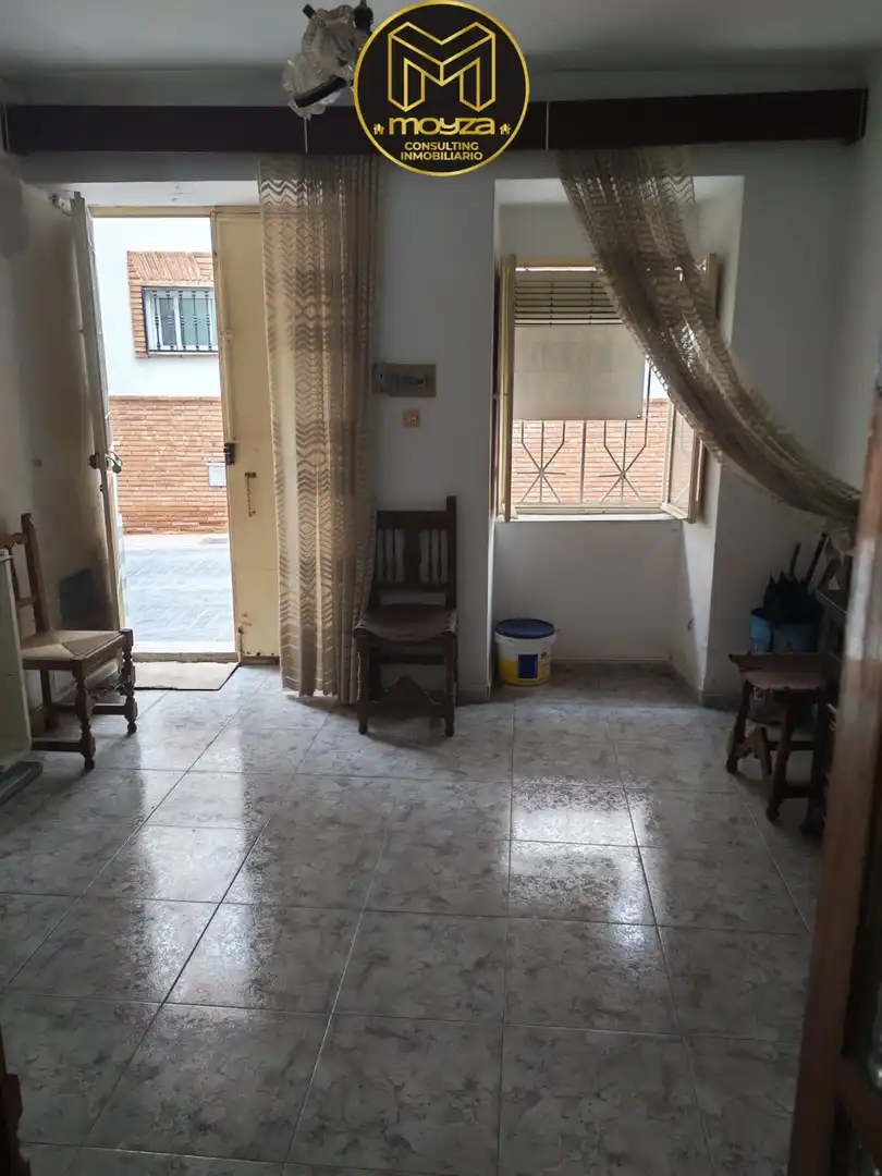 Casa amb terrassa en venda a Villatorres, imagen 2