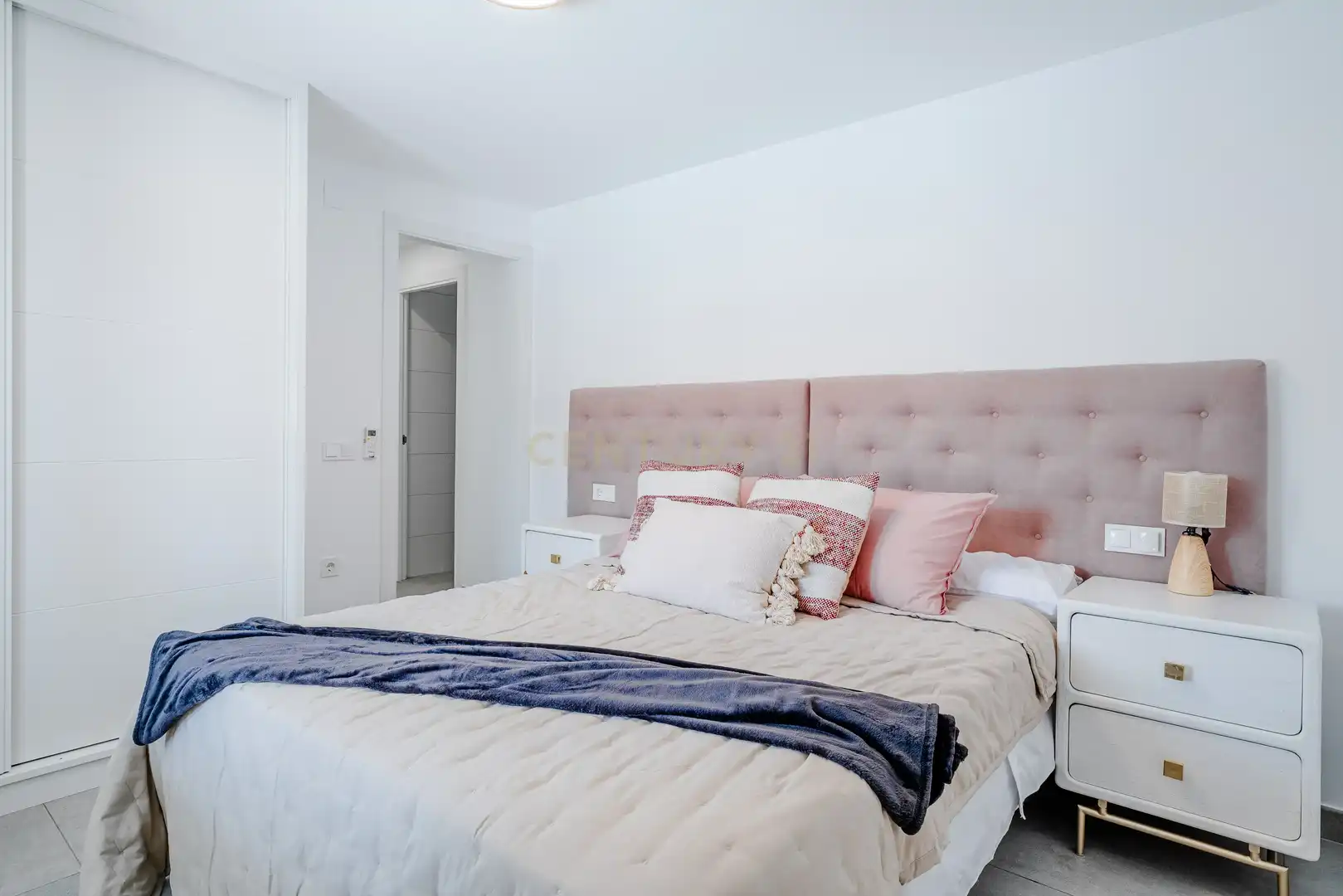 Dormitori de Apartament en venda en Calpe / Calp amb Aire condicionat, Jardí privat i Traster
