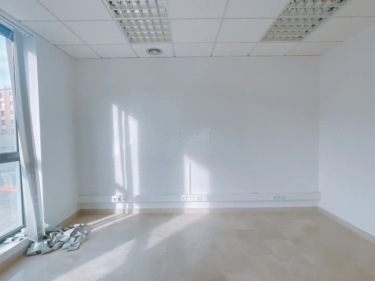 Office for rent in Girona  with Air Conditioner and Heating