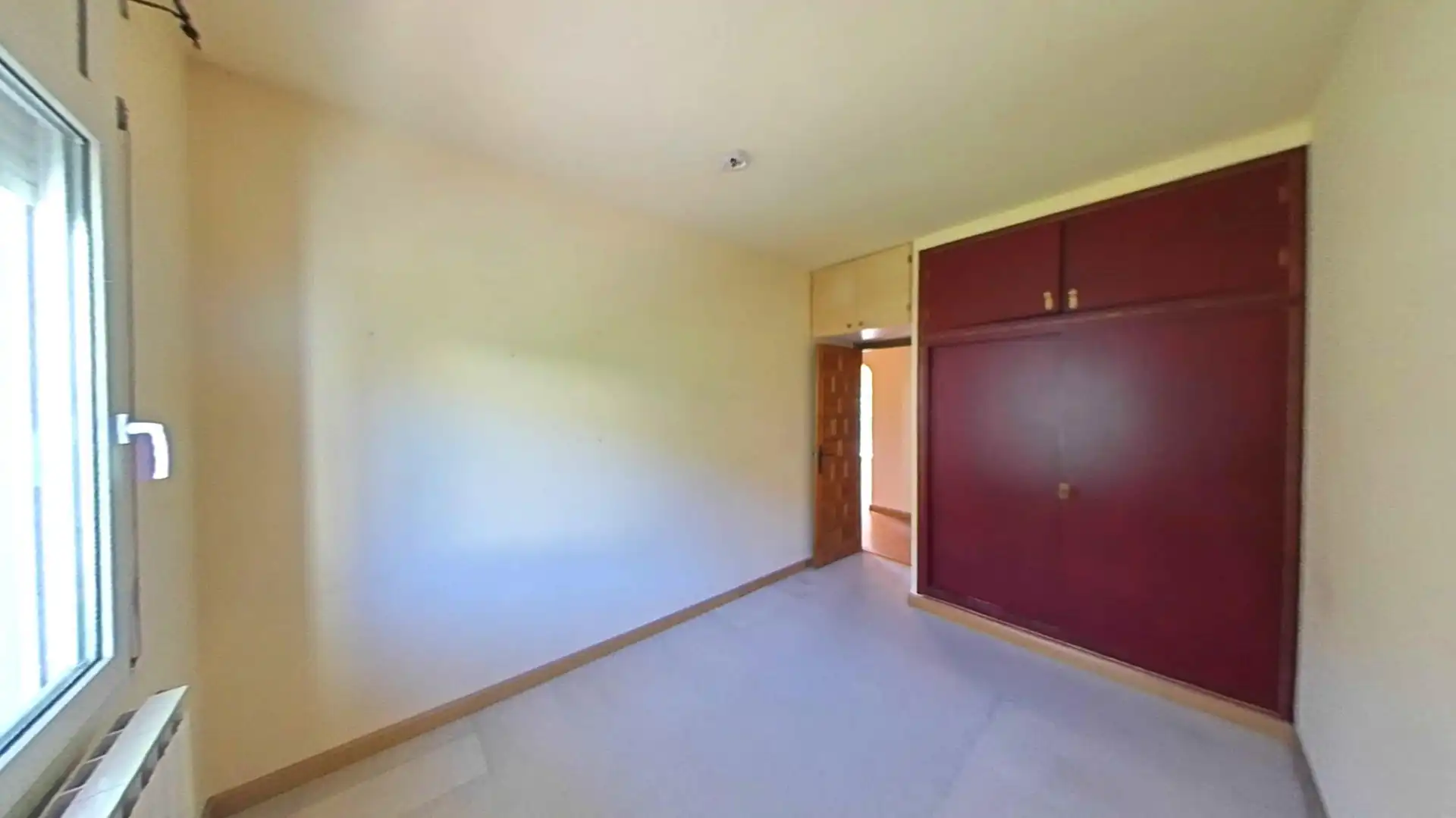 Piso en venta en Sant Joan de les Abadesses con Calefacción, Terraza y Trastero
