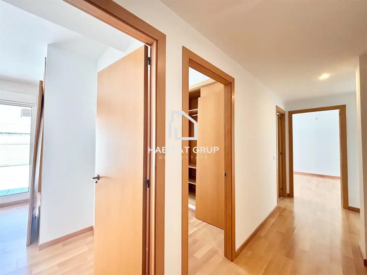 Wohnung zum Verkauf in Maó - Mahón mit Klimaanlage, Heizung und Terrasse