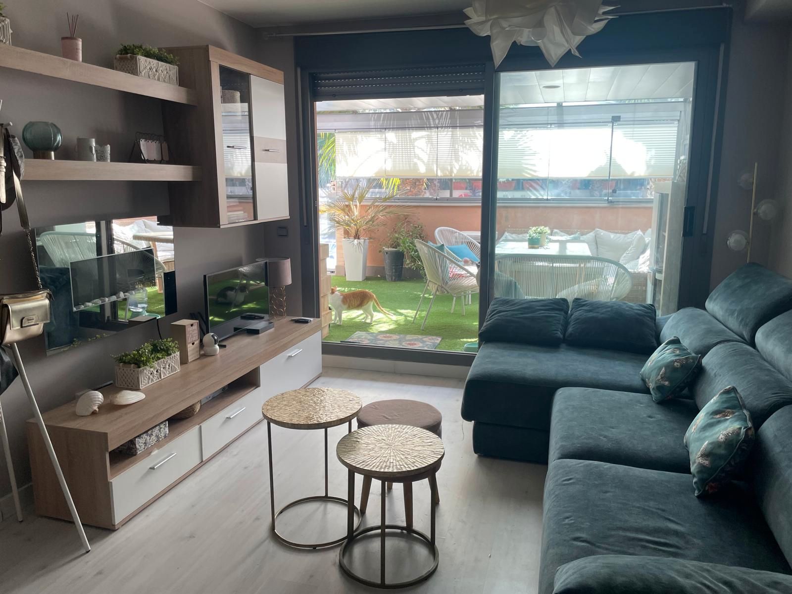 Wohnzimmer von Wohnungen zur Miete in Cuarte de Huerva mit Heizung, Parkett und Möbliert