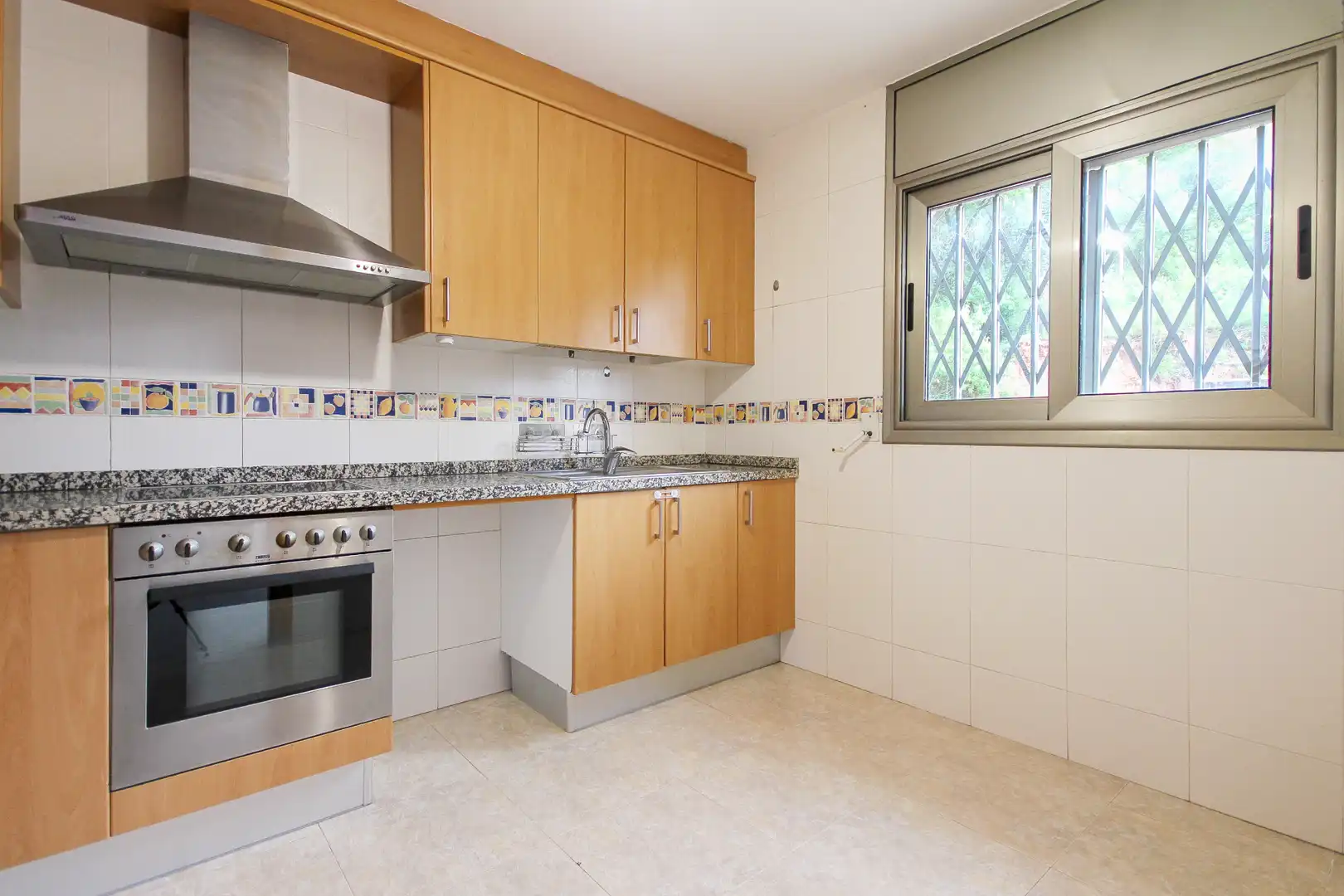 Küche von Wohnung zum Verkauf in Manresa mit Heizung, Terrasse und Abstellraum