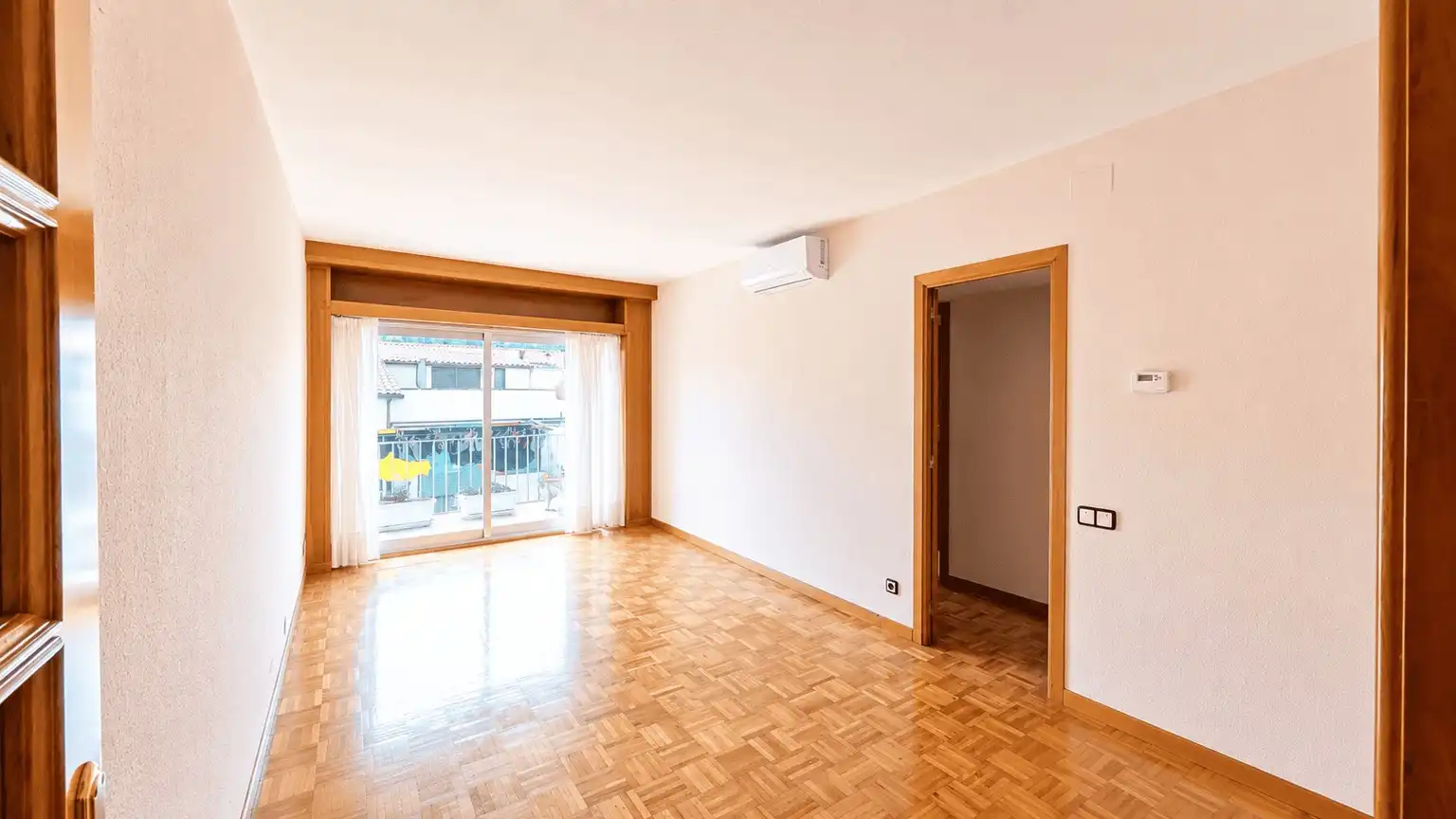 Bedroom of Flat for sale in Llinars del Vallès  with Air Conditioner, Heating and Parquet flooring
