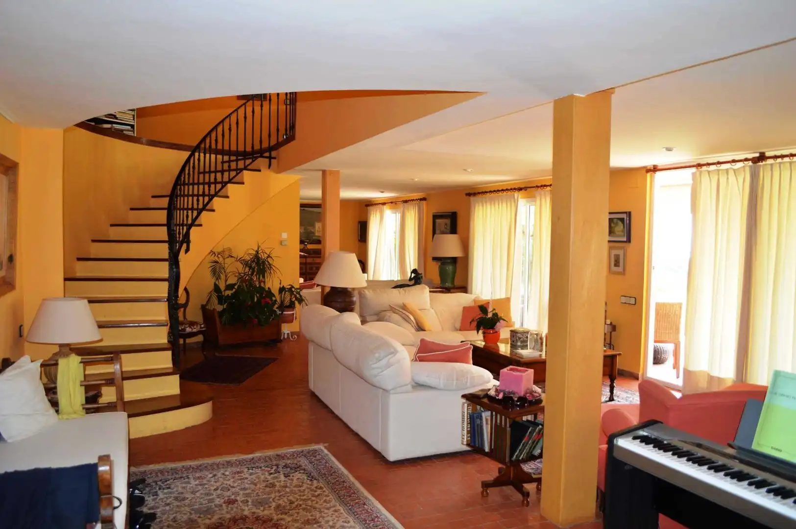 House with pool for sale in Camí de Can Cabot de munt 2, imagen 8