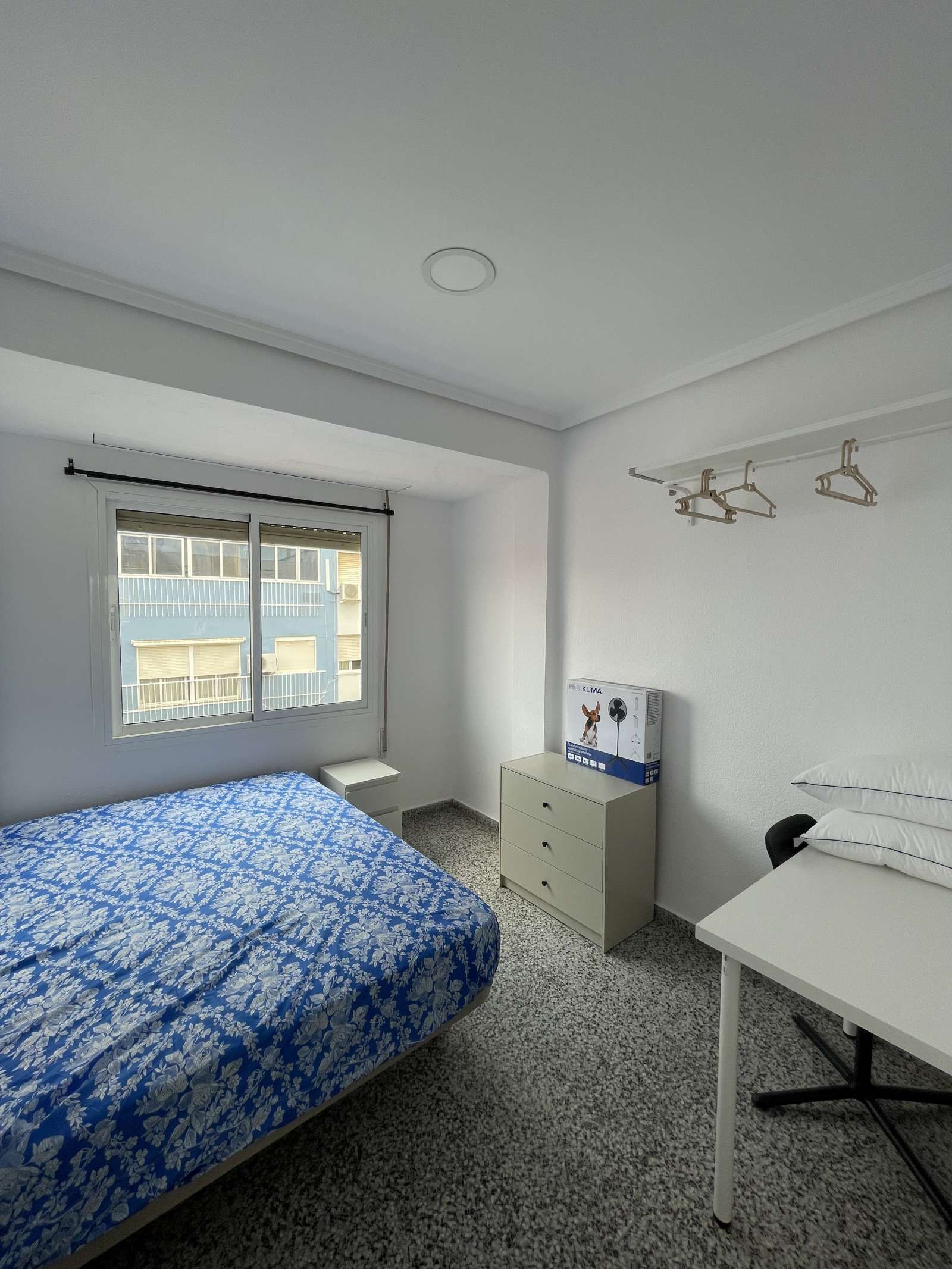 Bedroom of Flat to share in Sagunto / Sagunt  with Air Conditioner and Terrace