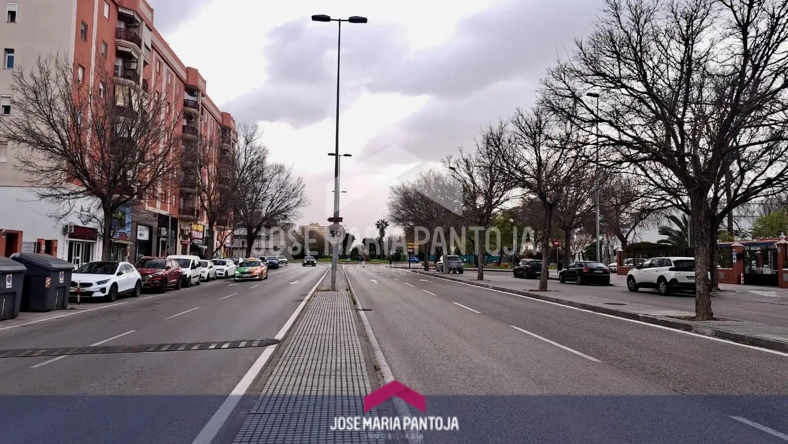 Exterior view of Commercial properties for sale in Jerez de la Frontera  with Air Conditioner