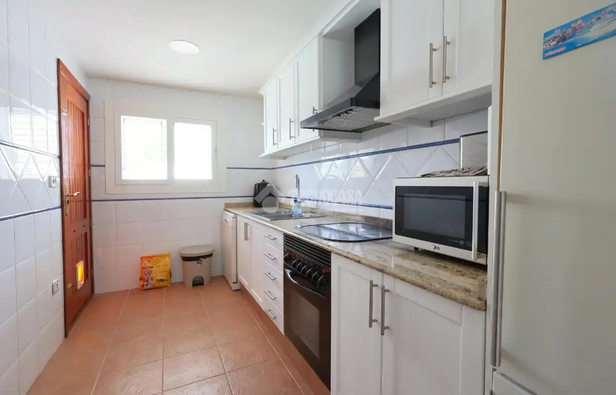 Cocina de Casa adosada en venta en Sagunto / Sagunt con Aire acondicionado, Calefacción y Terraza