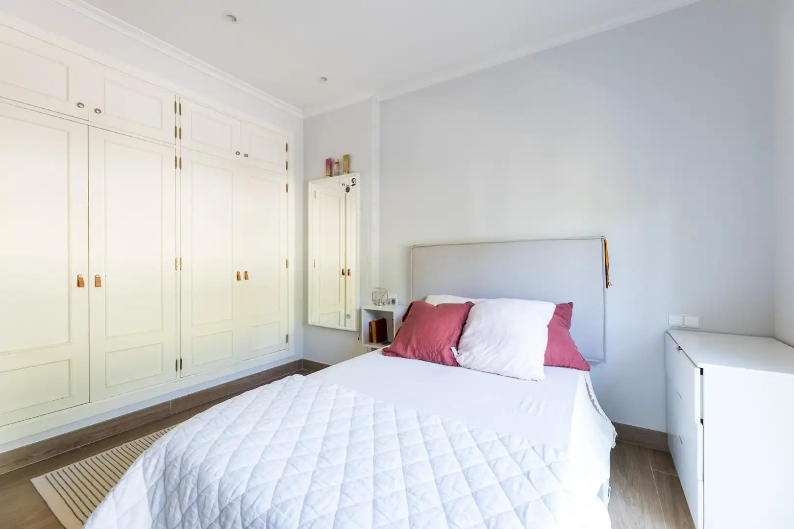 Schlafzimmer von Haus oder Chalet zum Verkauf in  Palma de Mallorca mit Klimaanlage und Privatgarten