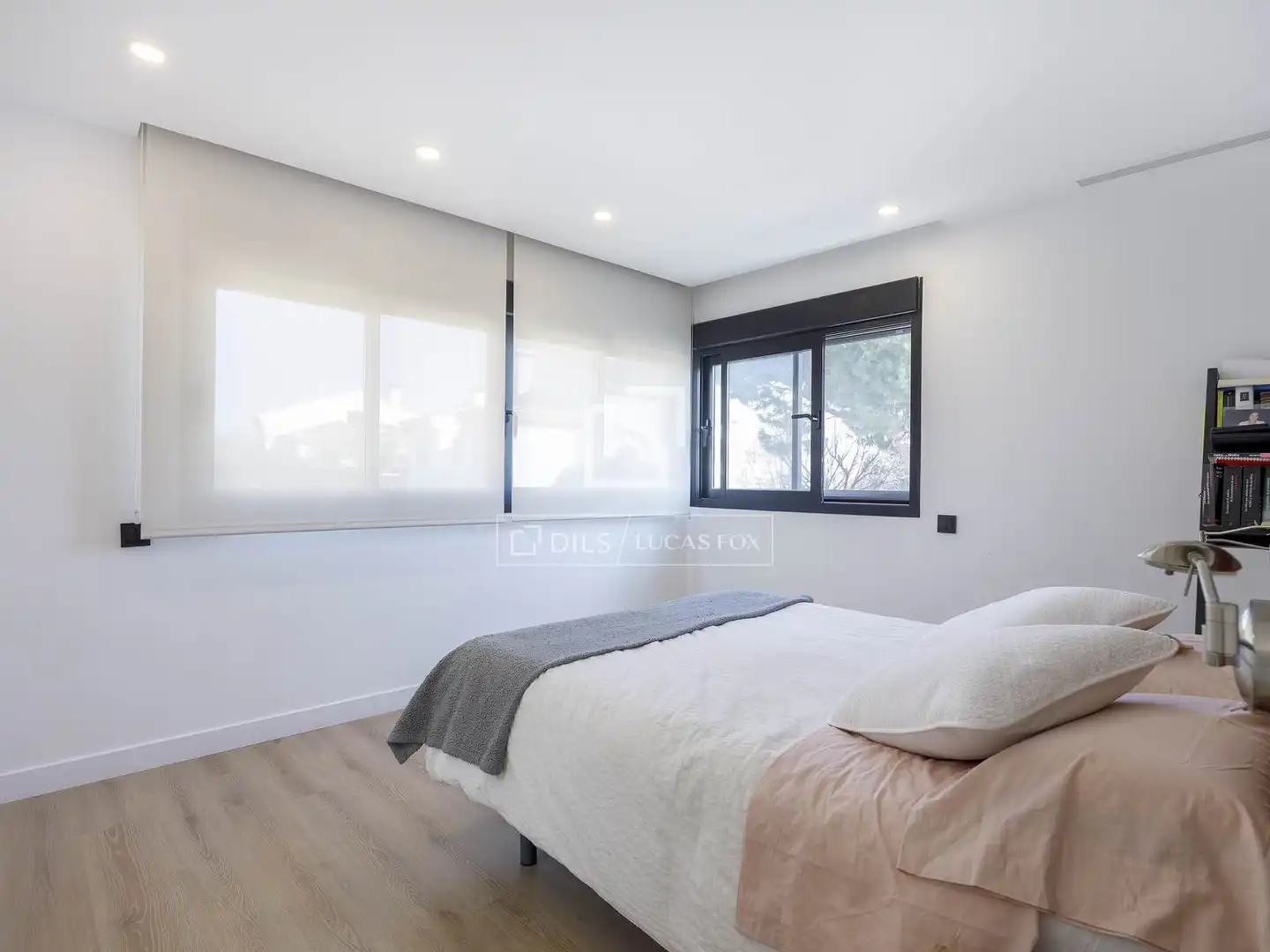 Habitación de Casa o chalet en venta en Godella con Aire acondicionado, Calefacción y Jardín privado