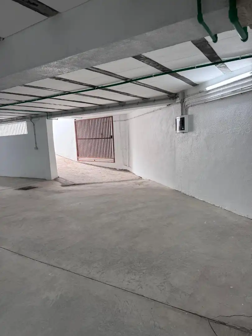 Local comercial en venda a Avenida V Centenario 5, imagen 11