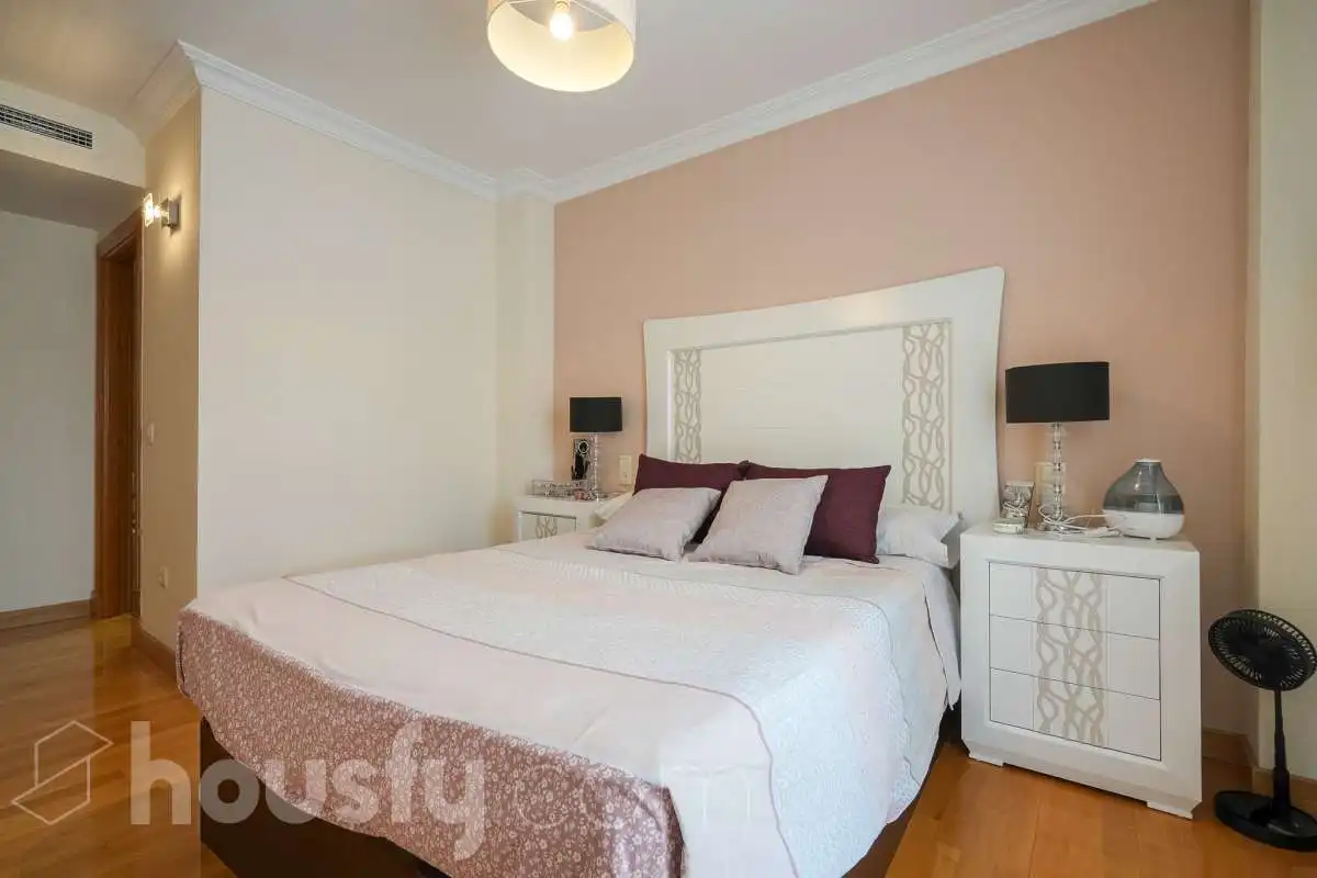 Habitación de Piso en venta en Madrid con Aire acondicionado, Calefacción y Jardín privado