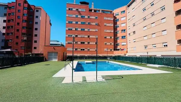 Piscina de Pis en venda en Málaga amb Aire condicionat, Calefacció i Traster