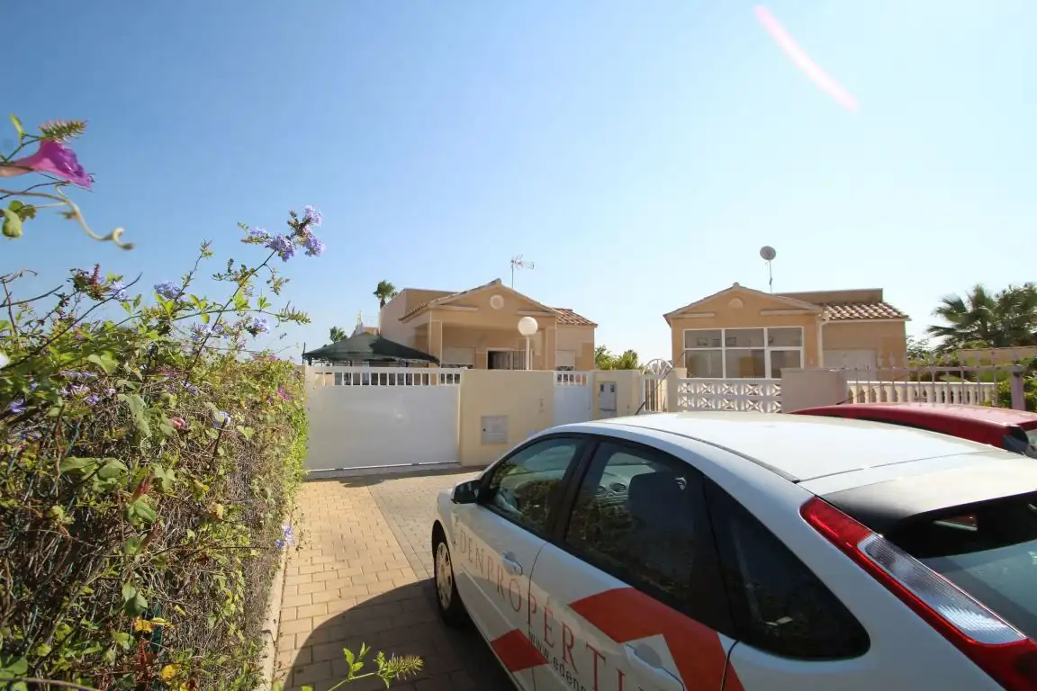 Chalet con piscina en venta en Avenida de las urracas, imagen 35