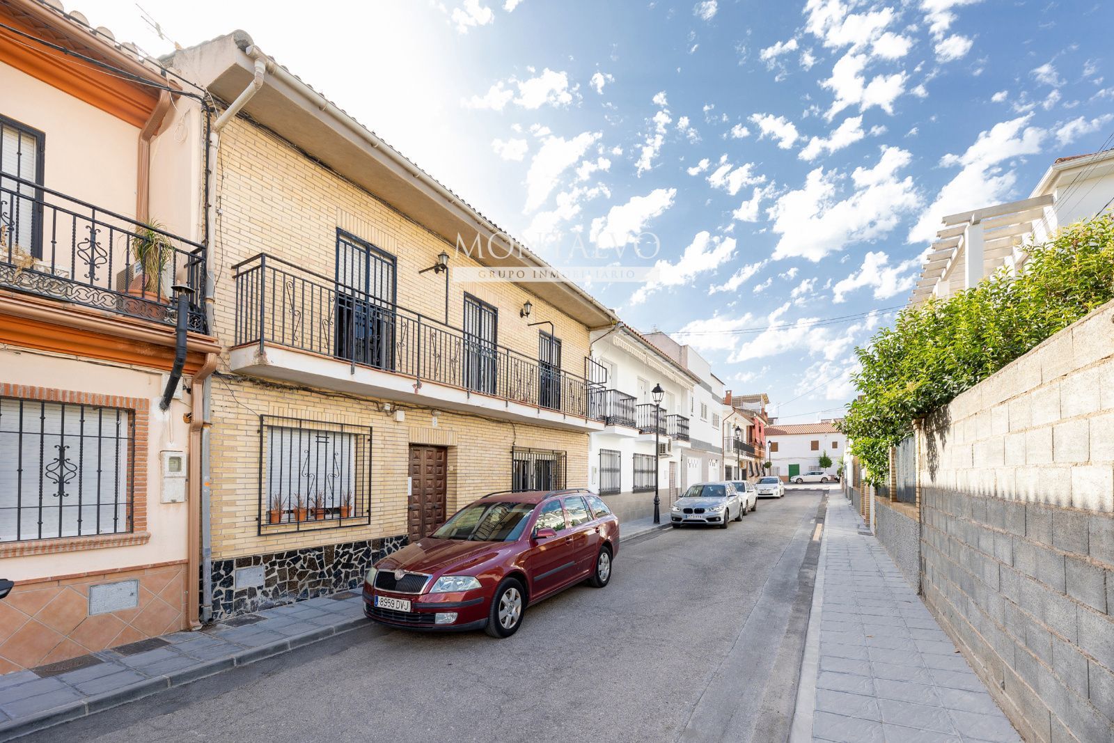 Exterior view of Single-family semi-detached for sale in Alhendín