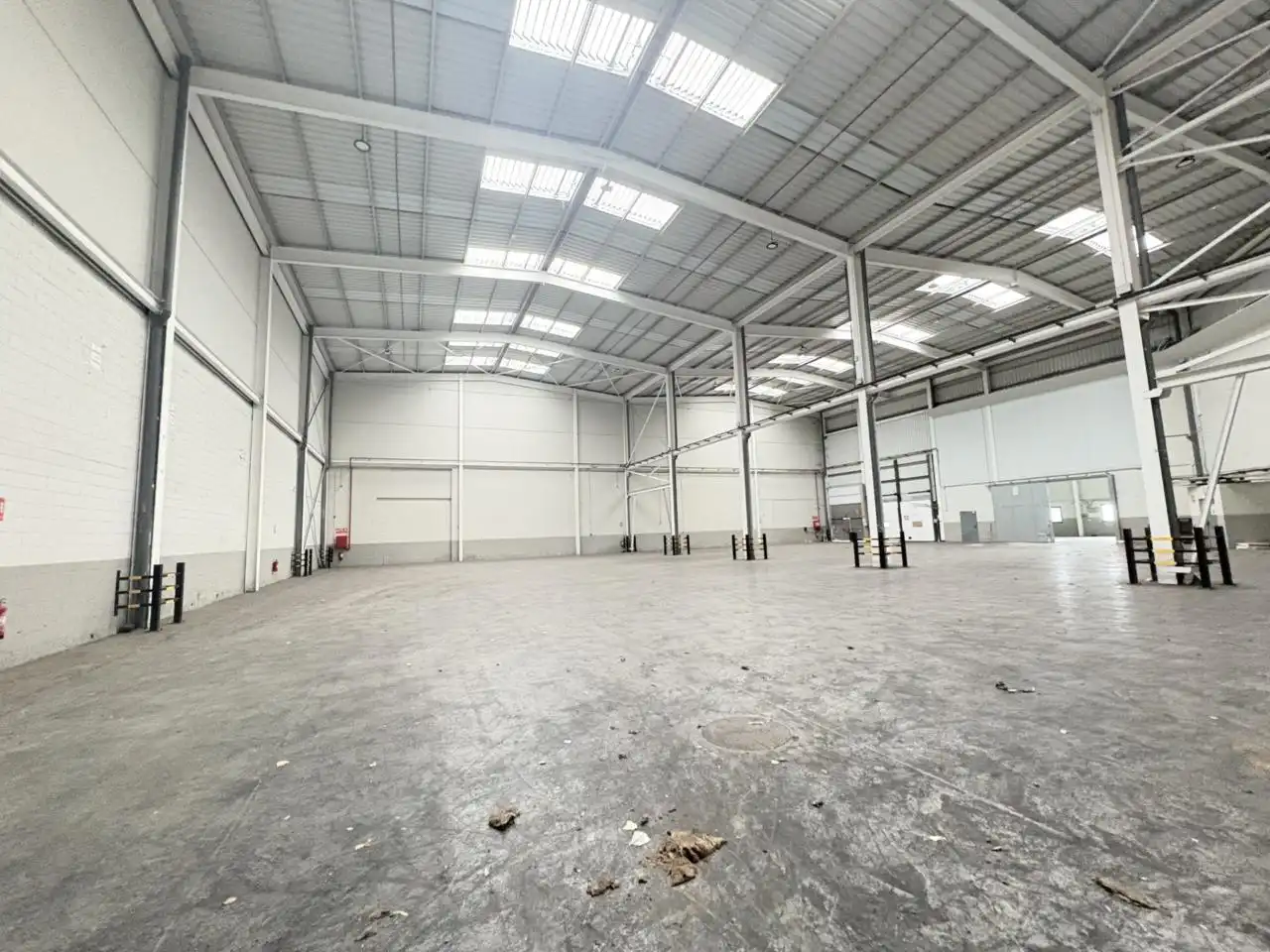Nave industrial de alquiler en El Prat de Llobregat con Calefacción y Alarma