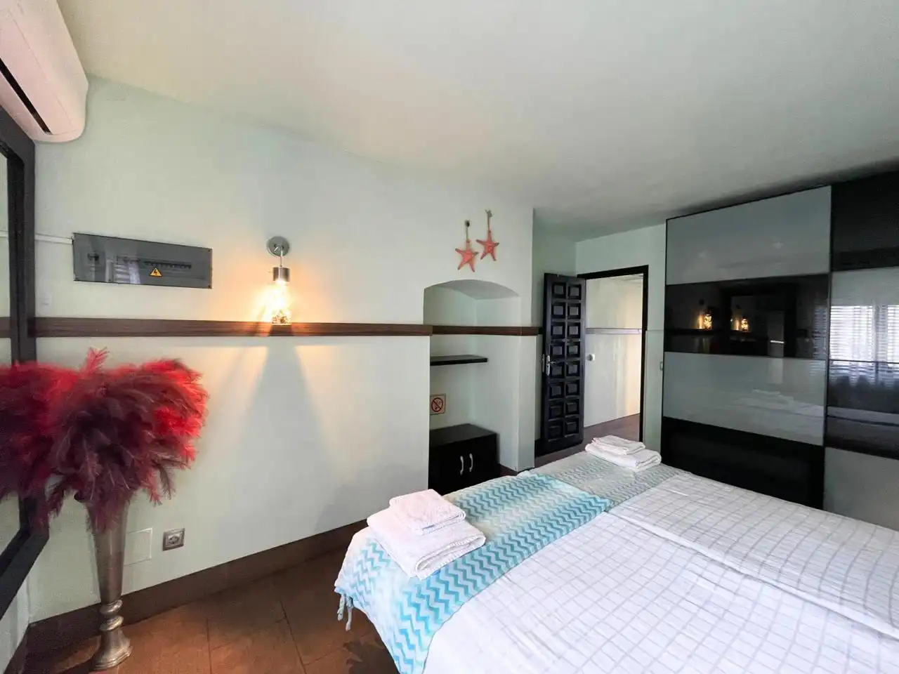 Bedroom of Ground floor for sale in San Bartolomé de Tirajana  with Air Conditioner, Terrace and Furnished