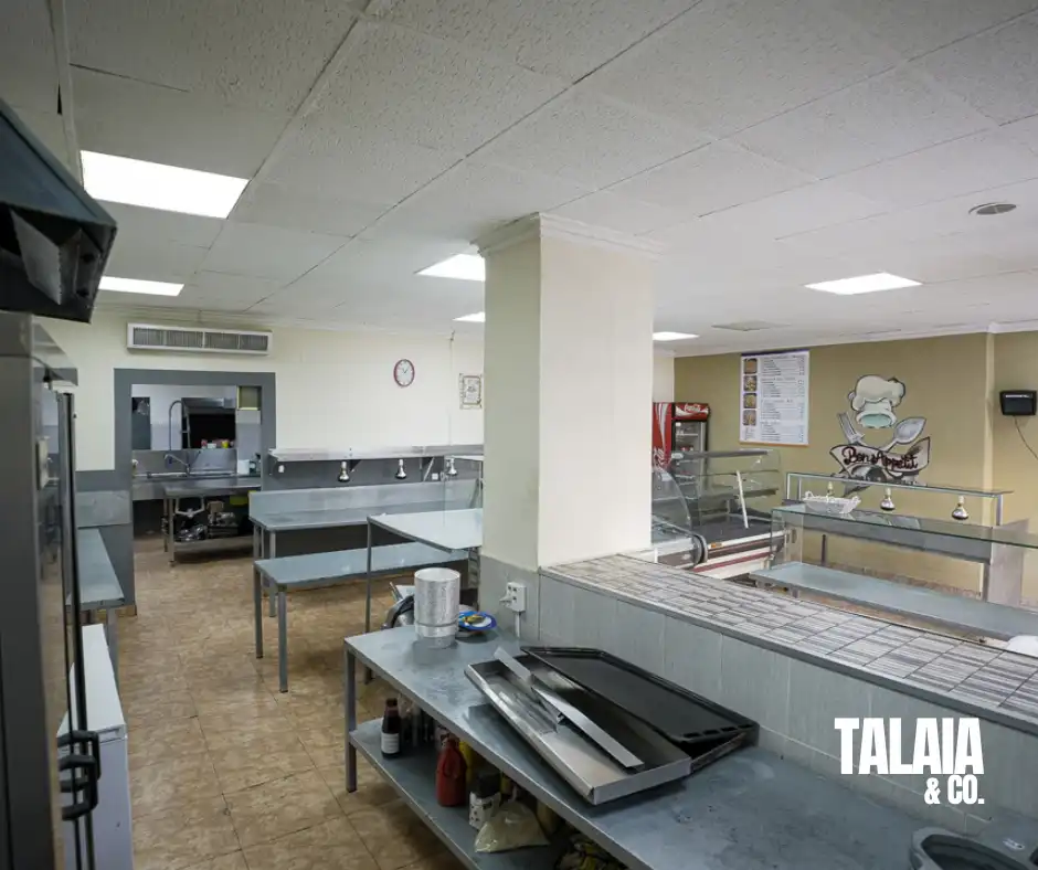 Business premises for sale in Carrer Beniparrell, imagen 11