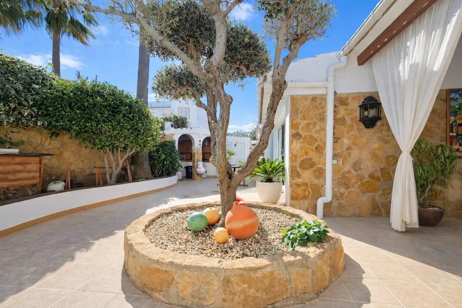 Exterior view of Houses for sale in Llucmajor  with Air Conditioner, Private garden and Terrace