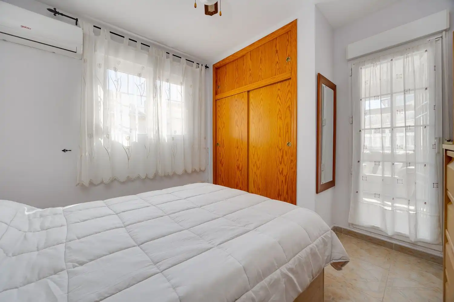 Casa aparellada amb terrassa en venda a Calle Cuerda 5, imagen 32