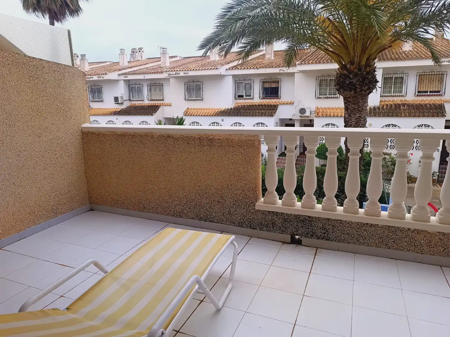 Terrasse von Wohnungen zum Verkauf in La Manga del Mar Menor mit Terrasse, Möbliert und Ofen