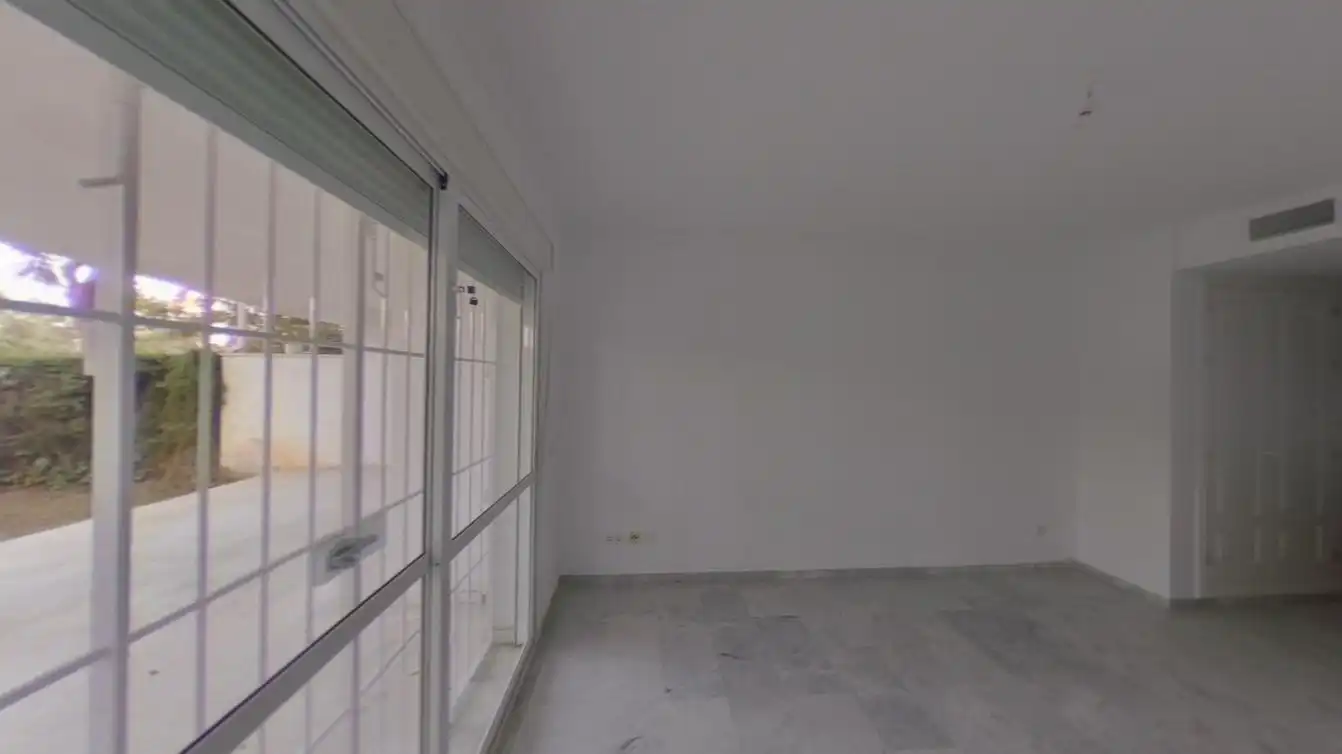 Piso en venta en Marbella con Piscina