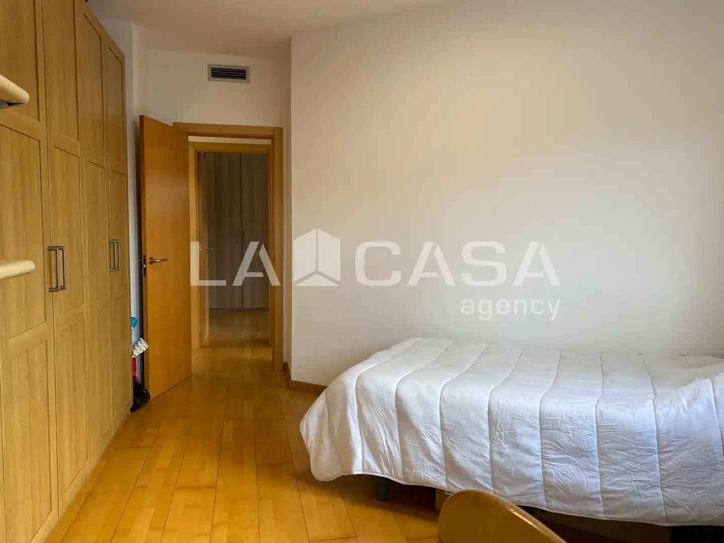 Ático en venta en Santa Coloma de Gramenet con Calefacción, Terraza y Trastero
