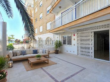 Erdgeschosswohnung mit Aufzug zum Verkauf in Las Tres Villas