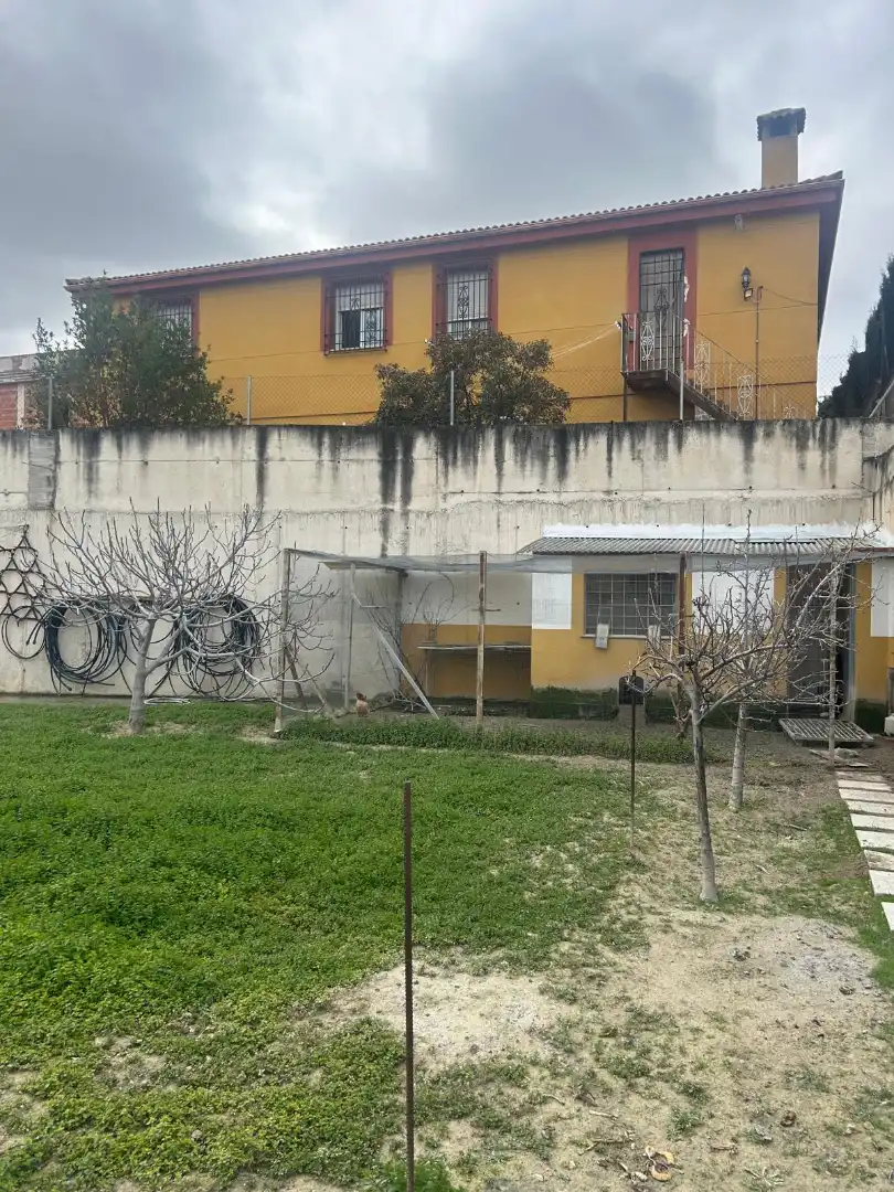 Vista exterior de Casa o xalet en venda en Jaén amb Aire condicionat, Traster i Moblat