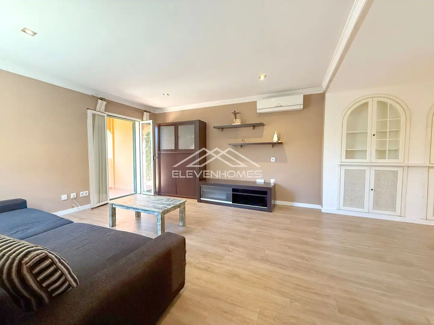 Sala de estar de Casa adosada en venta en Llucmajor con Aire acondicionado, Calefacción y Jardín privado