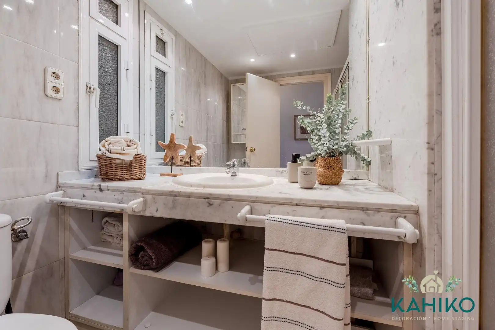 Bathroom of Flat for sale in Barcelona  with Air Conditioner, Heating and Terrace