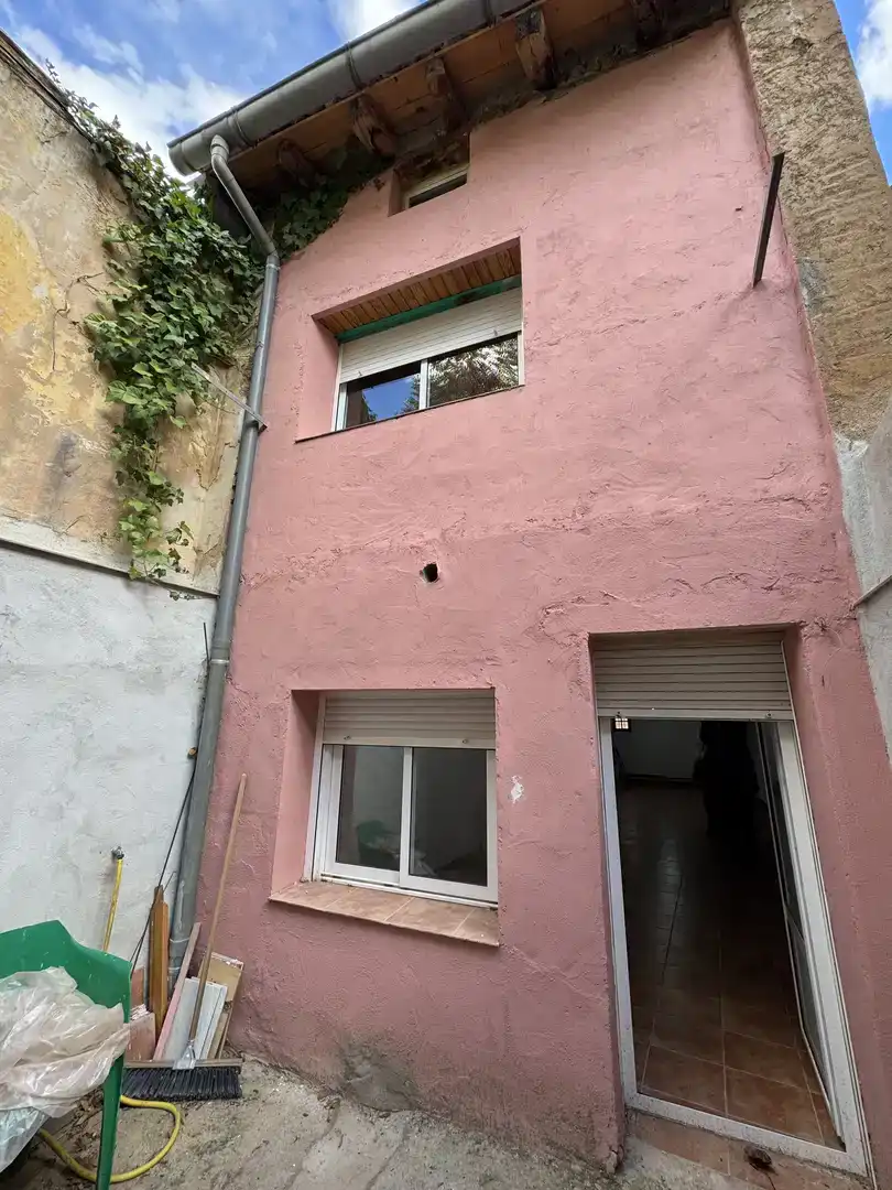 Vista exterior de Casa adosada en venta en Torrebaja, Valencia
